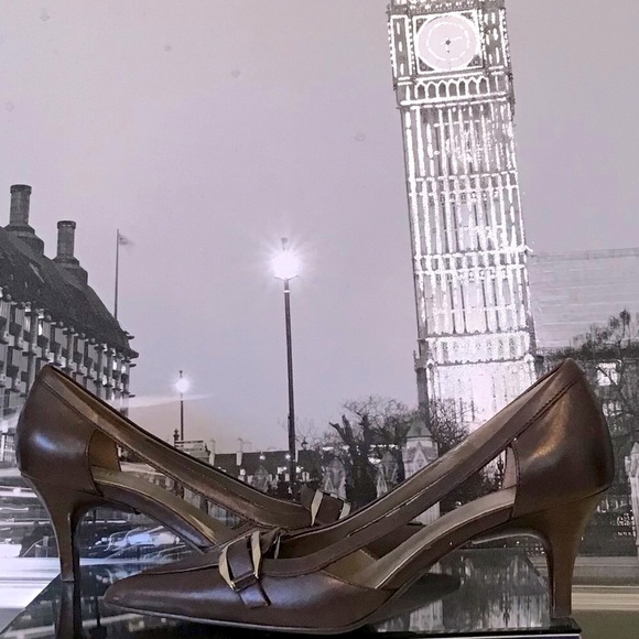 Circa Joan & David 365 Pointed Toe Kitten Heel - Picture 3 of 7
